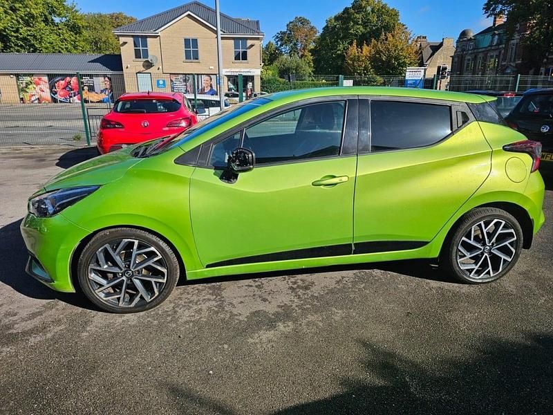 Used Nissan Micra Tekna 90 HP (66 kW) 2017 Green Hatchback