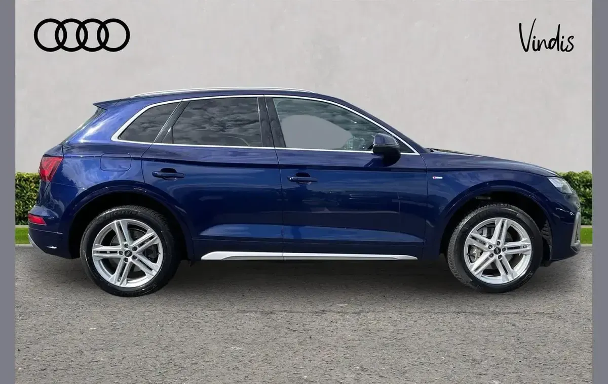 Used Audi Q5 S-Line 200 HP (147 kW) 2023 Blue SUV
