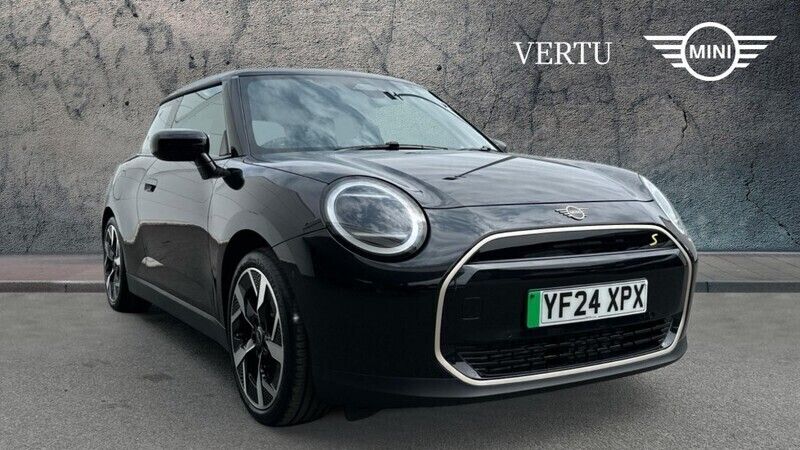 Black New 2024 Mini Cooper SE Hatch Hatchback | £27,209 (Fair price) - Image 1/4