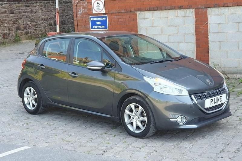 Grey Used 2013 Peugeot 208 Active Hatchback | £4,995 (Fair price) - Image 1/1
