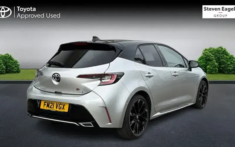 Usado Toyota Corolla Sport 184 HP (135 kW) 2022 Citadino