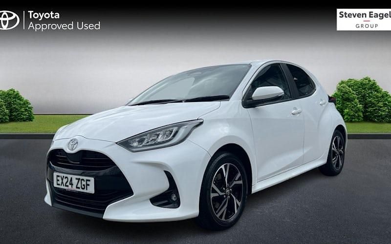 Used Toyota Yaris Hybrid Design 116 HP (85 kW) 2026 Hatchback