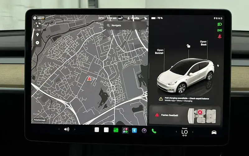 Used Tesla Model Y Standard Range 219 kW (299 HP) 2023 White SUV