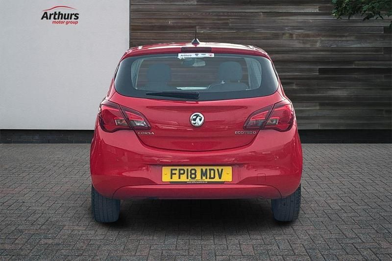 Used Vauxhall Corsa Design Edition 94 HP (69 kW) 2018 Red Hatchback