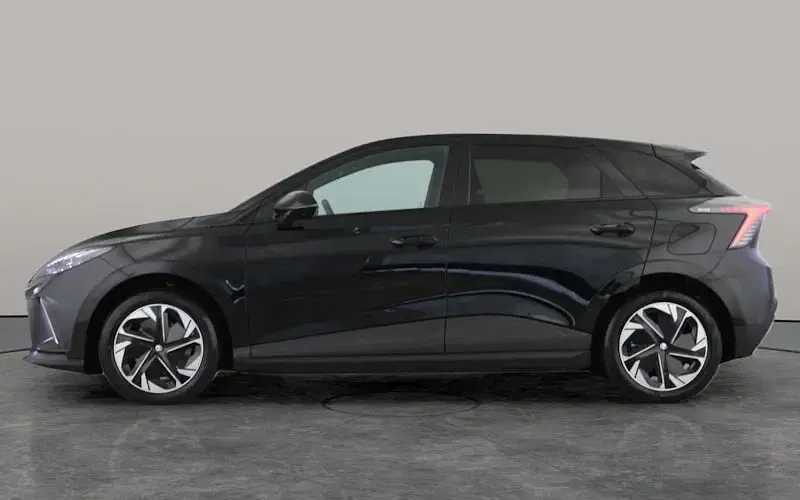 Used MG MG4 EV Trophy 150 kW (204 HP) 2023 Black Hatchback