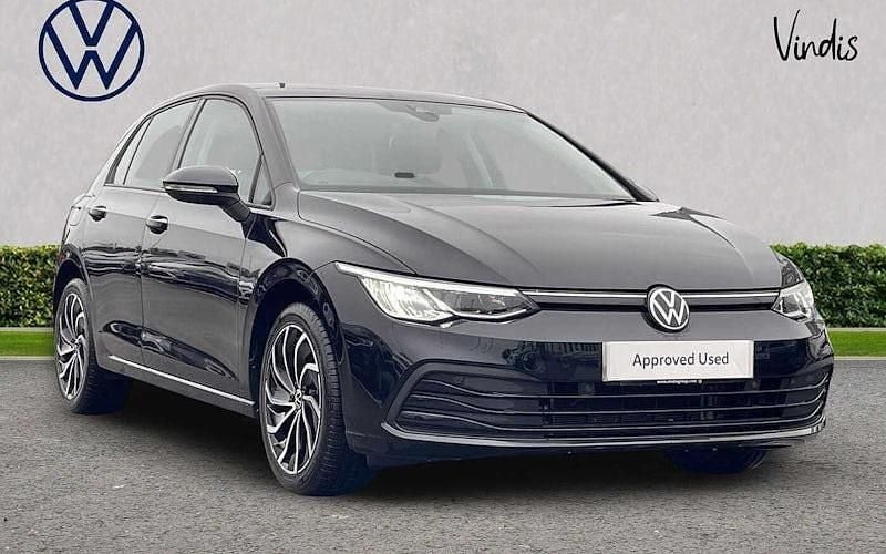 Used 2024 VW Golf VIII Life Hatchback | £16,900 (Fair price) - Image 1/4
