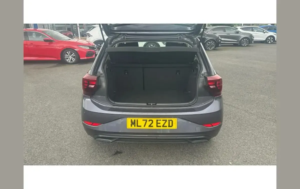 Used VW Polo Life 95 HP (69 kW) 2022 Grey Hatchback