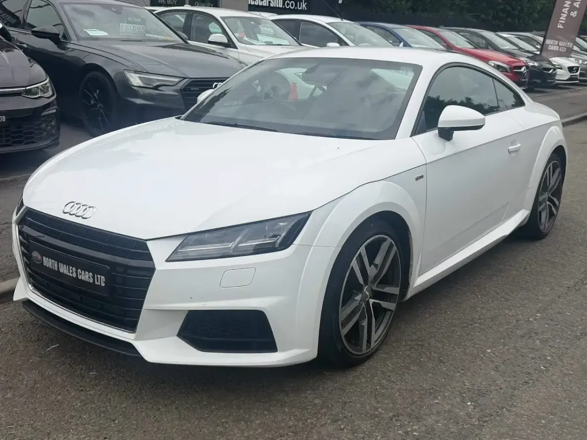 Used Audi TT S-Line 180 HP (132 kW) 2017 White Coupe