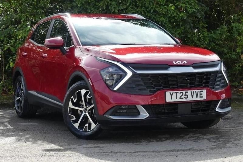 Red Used 2025 Kia Sportage 3 SUV | £26,200 (Super price) - Image 1/1