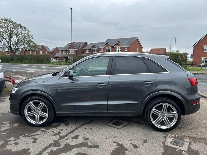 Usado Audi Q3 S-line plus 150 CV (110 kW) 2015 Gris SUV