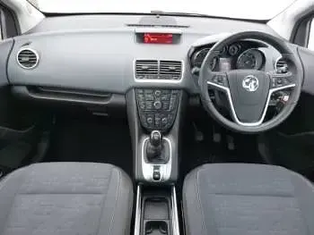 Used Vauxhall Meriva 140 HP (102 kW) 2014 Green MPV