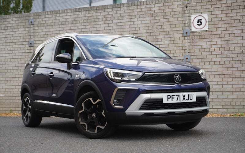 Used 2024 Vauxhall Crossland Ultimate SUV | £12,990 (Super price) - Image 1/4