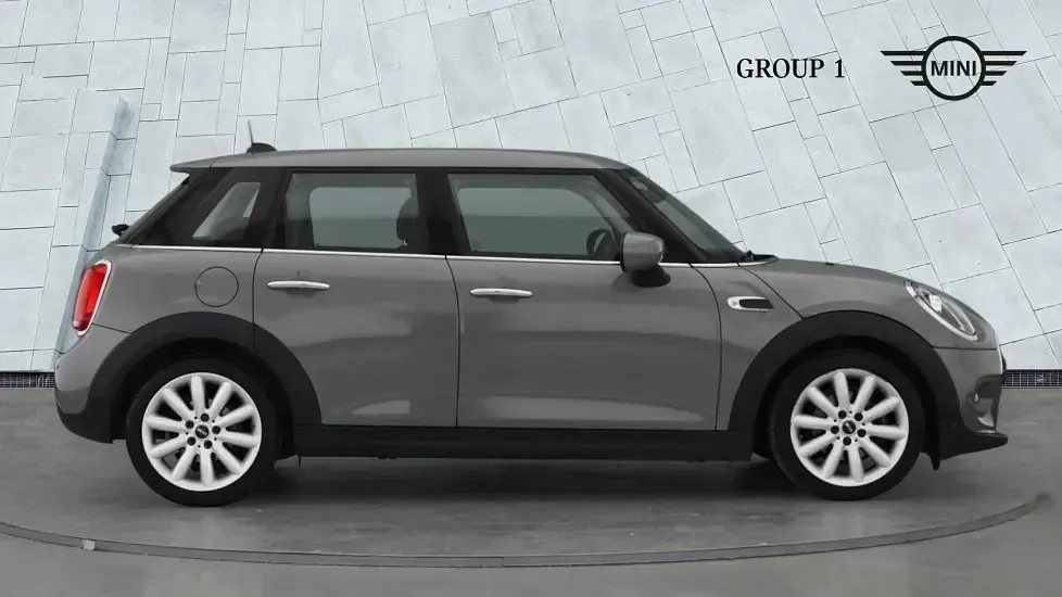 Used Mini ONE Classic 102 HP (75 kW) 2019 Grey Hatchback