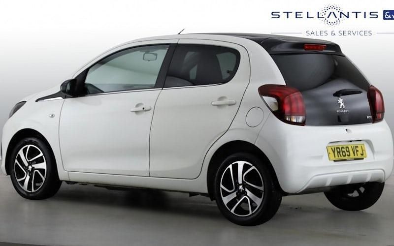 Used Peugeot 108 Allure 72 HP (52 kW) 2022 Hatchback
