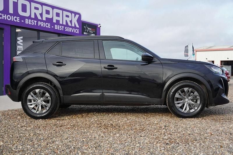Used Peugeot 2008 Active+ 100 HP (73 kW) 2022 Black SUV