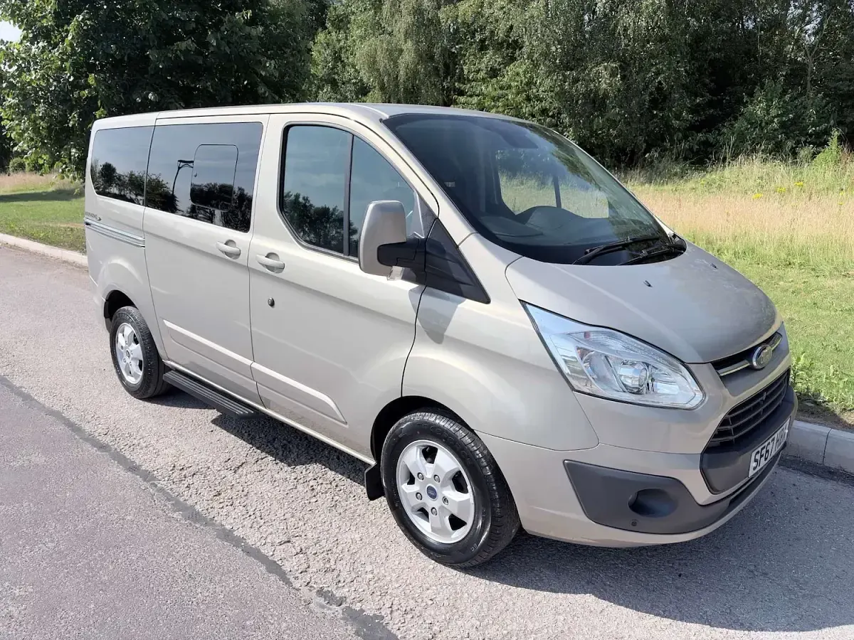 Used Ford Tourneo Custom 2018 Silver Van