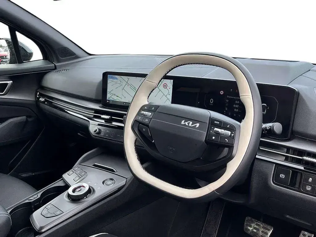 Used Kia Sportage GT-Line S 234 HP (172 kW) 2025 Black SUV
