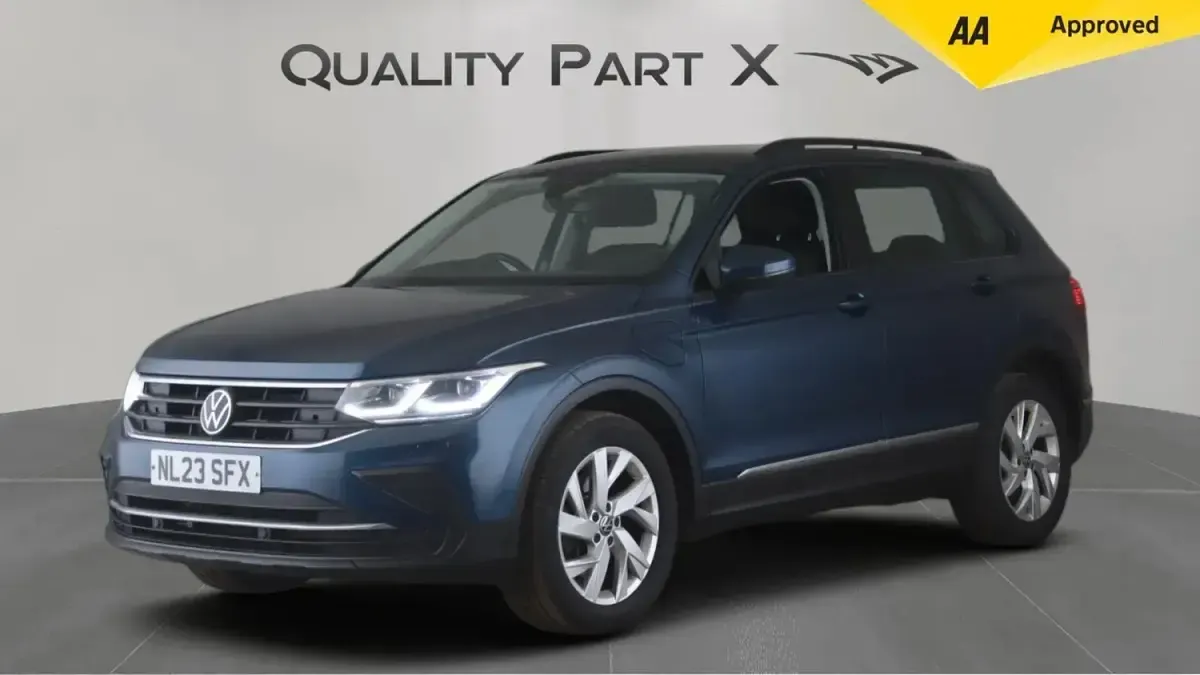 Used VW Tiguan Life 245 HP (180 kW) 2023 Blue SUV