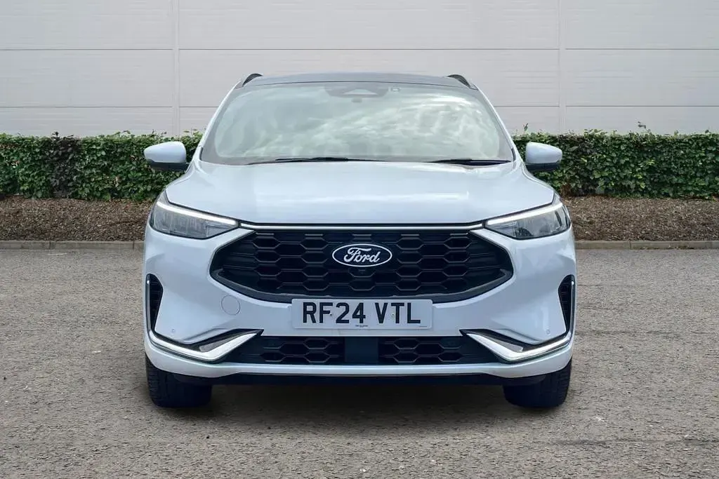 Used Ford Kuga ST-Line X 2024 White SUV