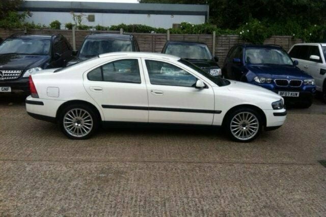 Used Volvo S60 180 HP (132 kW) 2002 Sedan