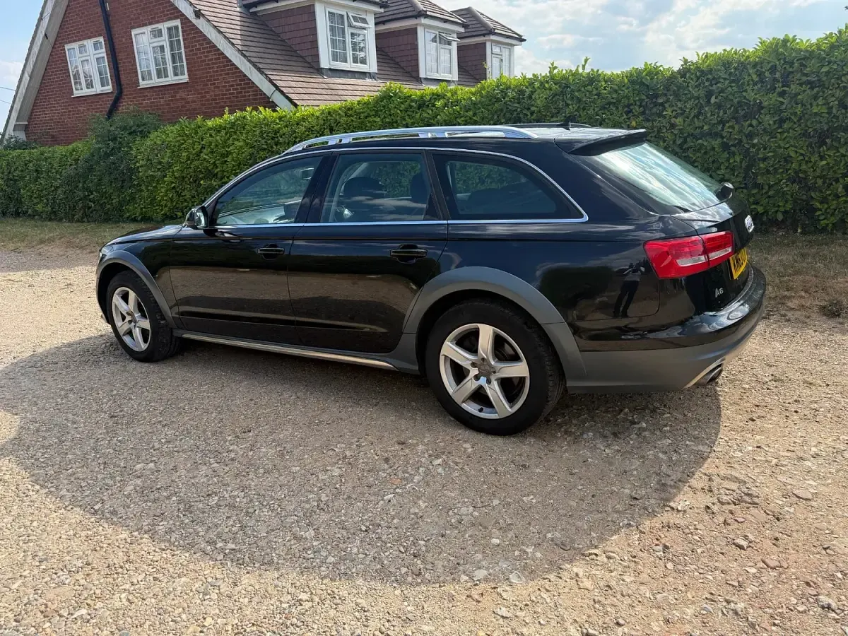 Used Audi A6 Allroad 245 HP (180 kW) 2014 Black Estate