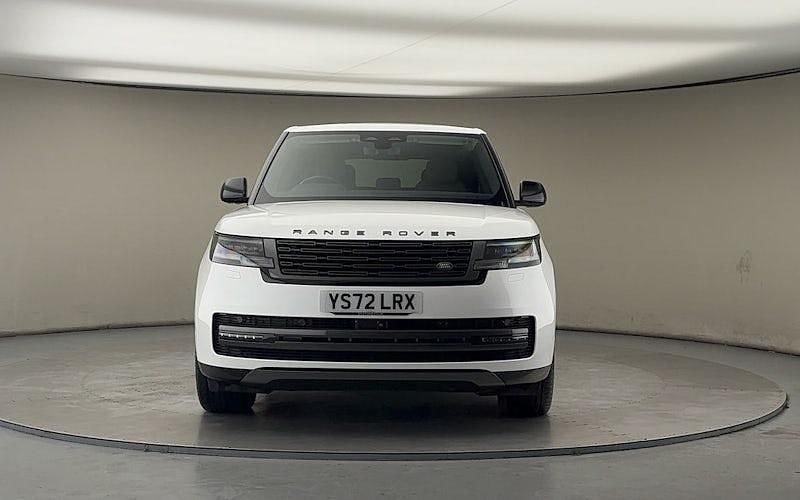 Used Land Rover Range Rover SE 441 HP (324 kW) 2022 Ostuni pearl white SUV