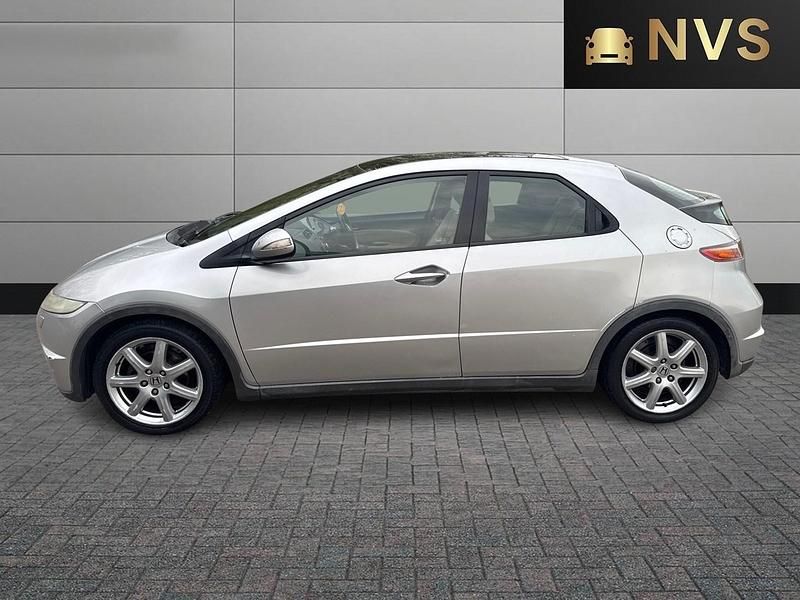 Used Honda Civic EX 140 HP (102 kW) 2007 Silver Hatchback