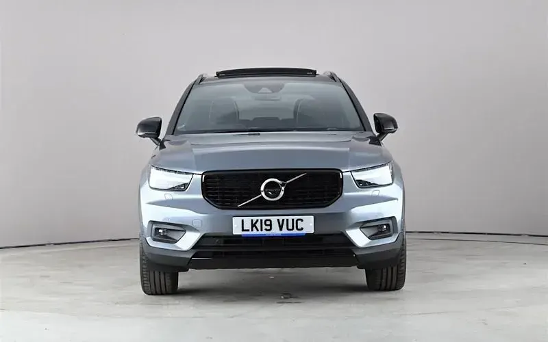 Used Volvo XC40 R-Design Pro 247 HP (181 kW) 2019 Grey SUV
