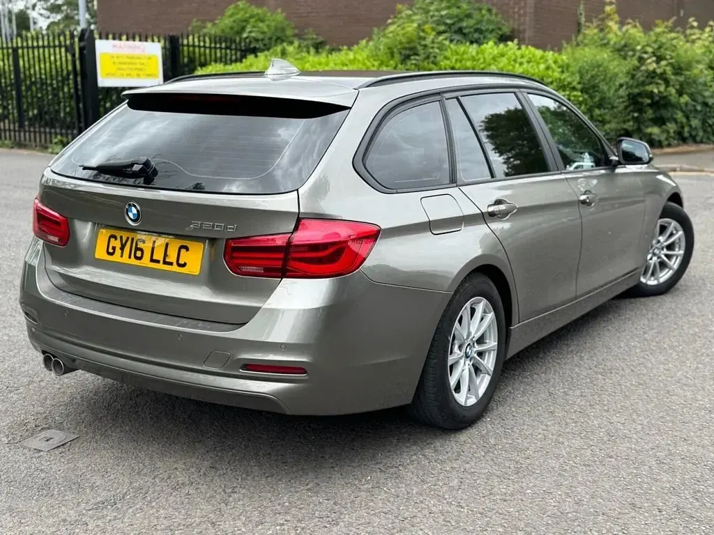 Used BMW 320 Efficient Dynamics 2016 Silver Estate