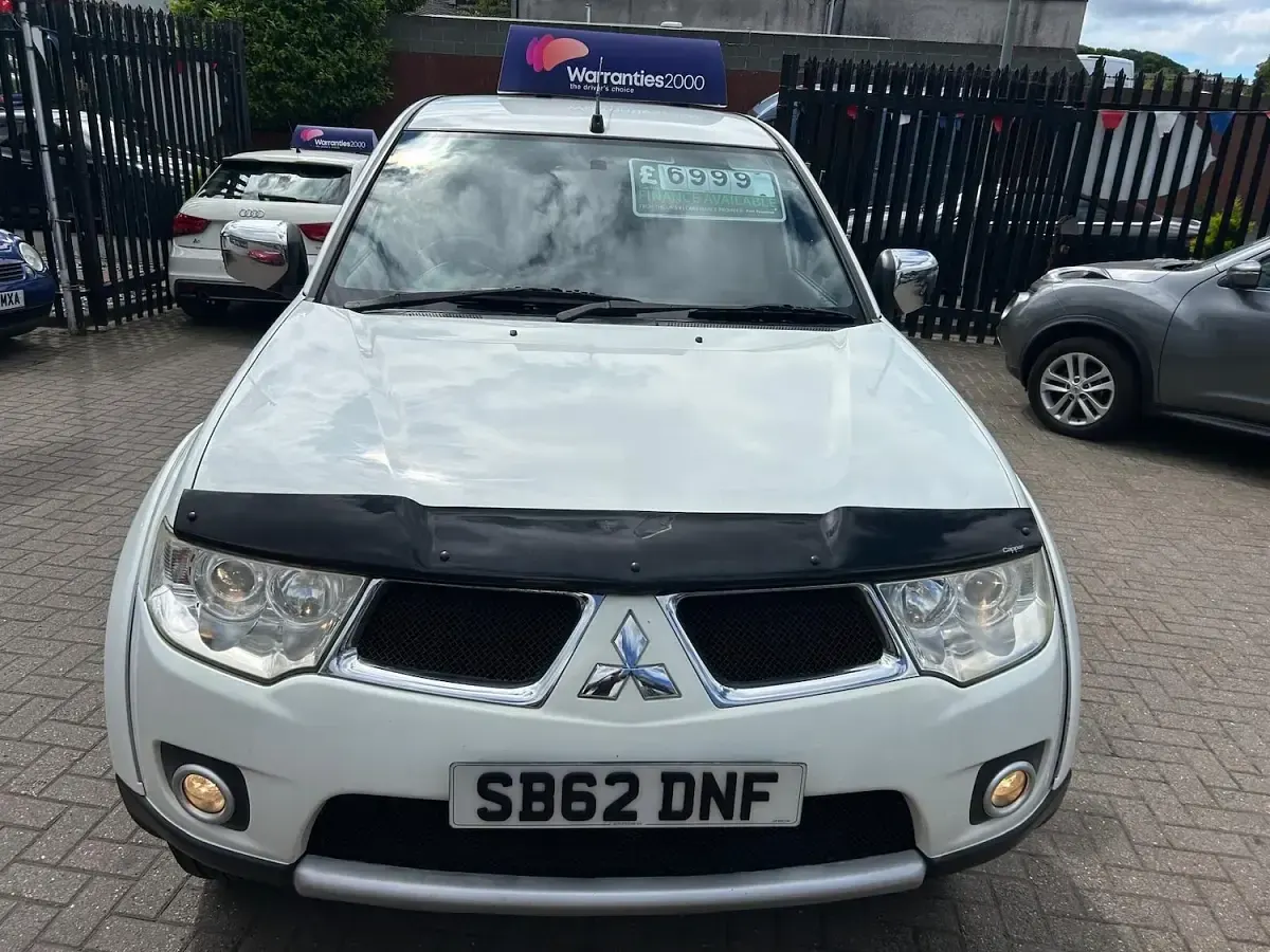 Used Mitsubishi L200 176 HP (129 kW) 2012 White Pickup