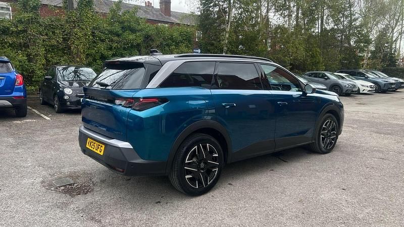 Used Peugeot 5008 GT 134 HP (98 kW) 2025 Blue SUV