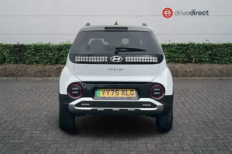 New Hyundai Inster 85 kW (116 HP) 2025 White Hatchback