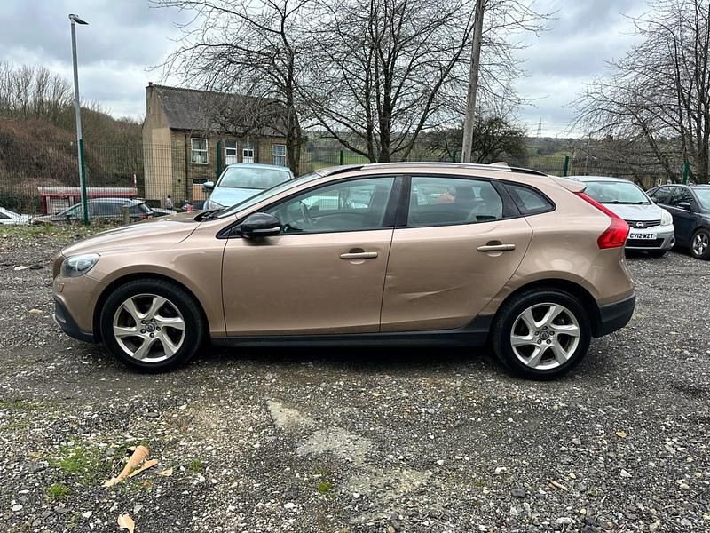 Used Volvo V40 2013 Bronze Hatchback
