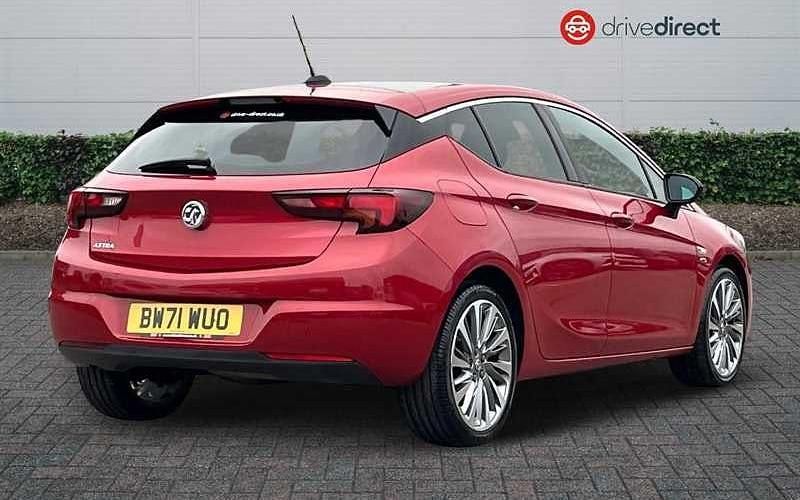 Used Vauxhall Astra Edition 145 HP (106 kW) 2021 Red Hatchback