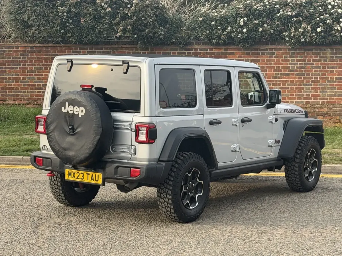 Used Jeep Wrangler Rubicon 268 HP (197 kW) 2023 Grey SUV