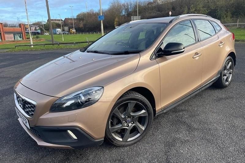 Used 2014 Volvo V40 CC Estate | £5,290 (Fair price) - Image 1/1