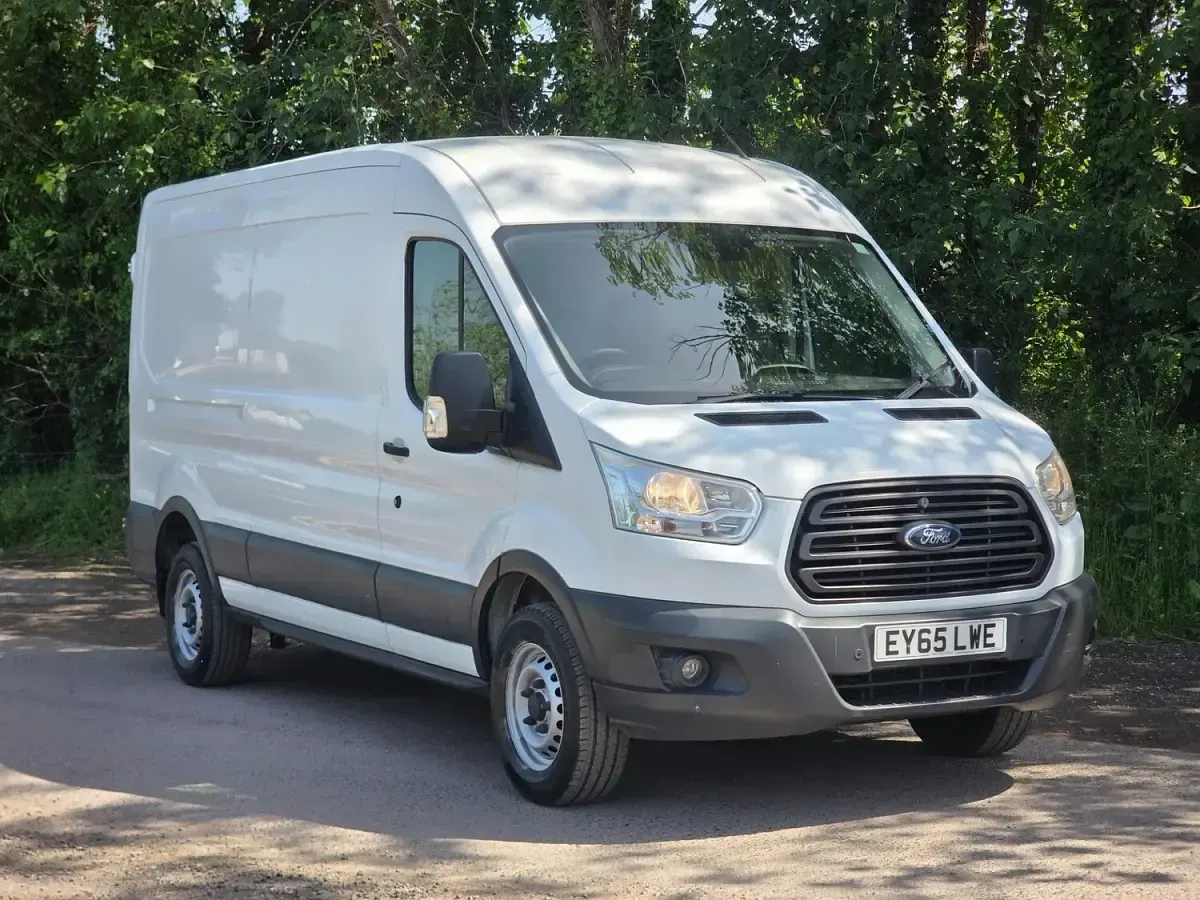 Used Ford Transit 125 HP (91 kW) 2015 White Van