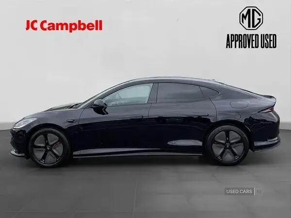 New MG IM5 216 kW (295 HP) 2026 Black Hatchback