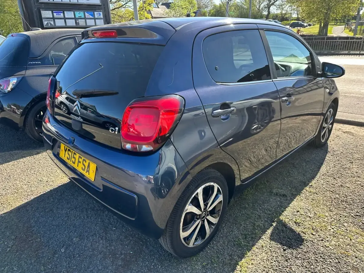 Używany Citroën C1 Flair 68 KM (50 kW) 2015 Niebieski Hatchback