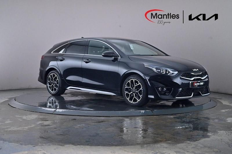 Black Used 2022 Kia ProCeed GT-Line Hatchback | £16,140 (Fair price) - Image 1/4