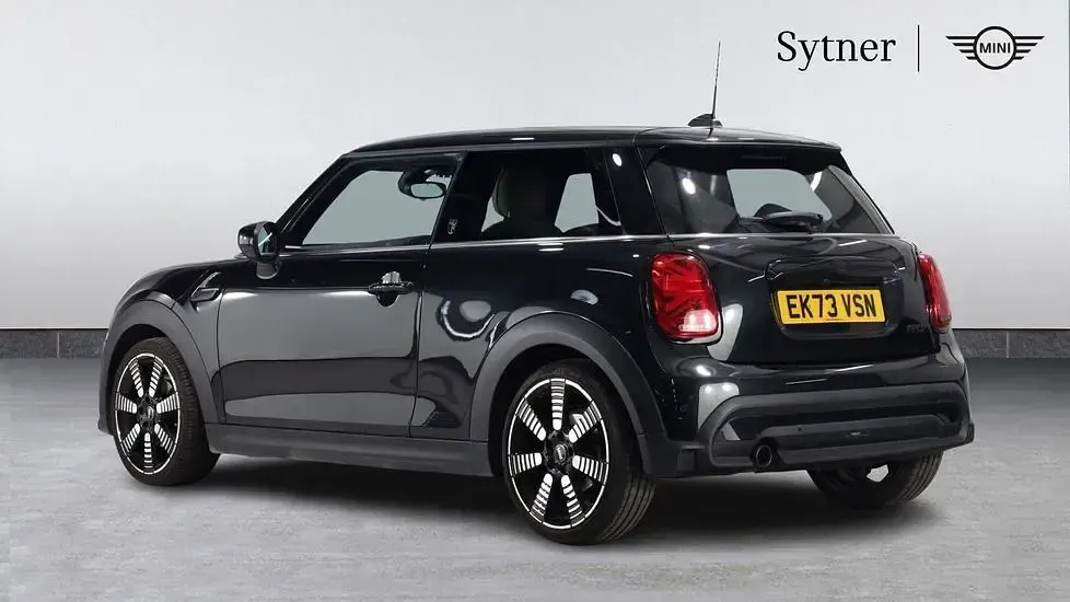 Used Mini Cooper Exclusive 134 HP (98 kW) 2023 Black Hatchback