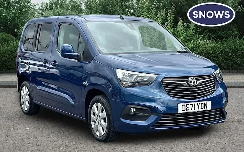 Used Vauxhall Combo 131 HP (96 kW) 2021 MPV