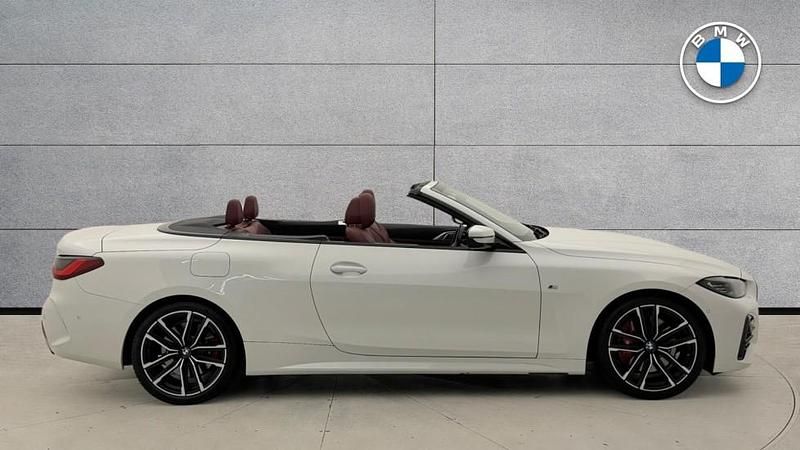 Usado BMW 420 M Sport 187 HP (137 kW) 2022 Branco Cabrios