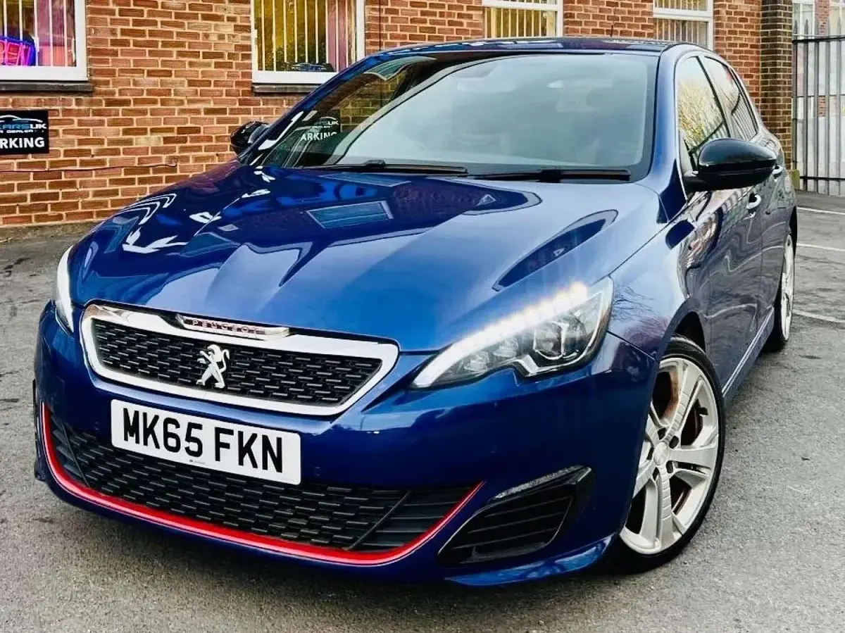 Used Peugeot 308 GT-line 120 HP (88 kW) 2015 Blue Hatchback