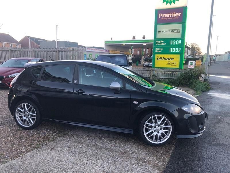 Used Seat Leon FR 170 HP (125 kW) 2012 Black Hatchback