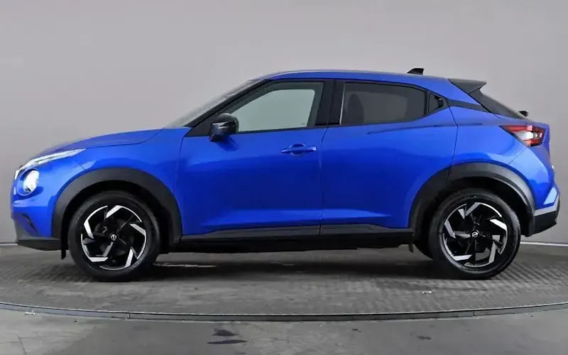 Used Nissan Juke N-Connecta 114 HP (83 kW) 2023 Blue SUV