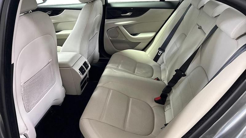 Used Jaguar XE SE 2019 Grey Sedan