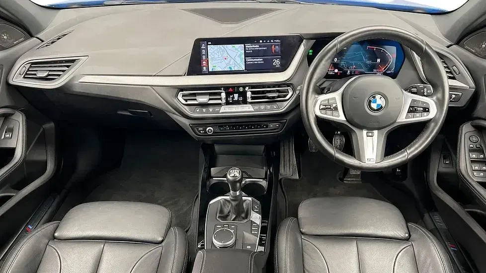 Used BMW 118 M Sport 134 HP (98 kW) 2024 Blue Hatchback