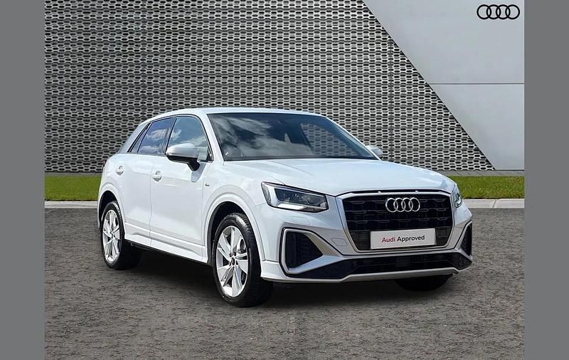 Used Audi Q2 S-Line 147 HP (108 kW) 2023 White SUV