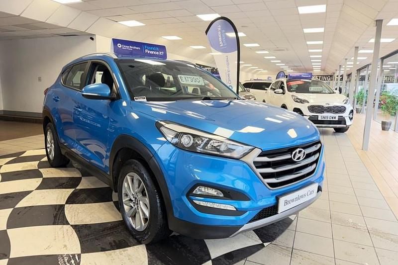 Used Hyundai Tucson SE 132 HP (97 kW) 2016 White SUV